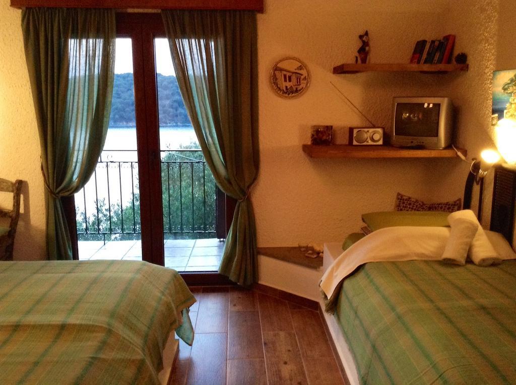 Dimitra Apartments ミリナ エクステリア 写真